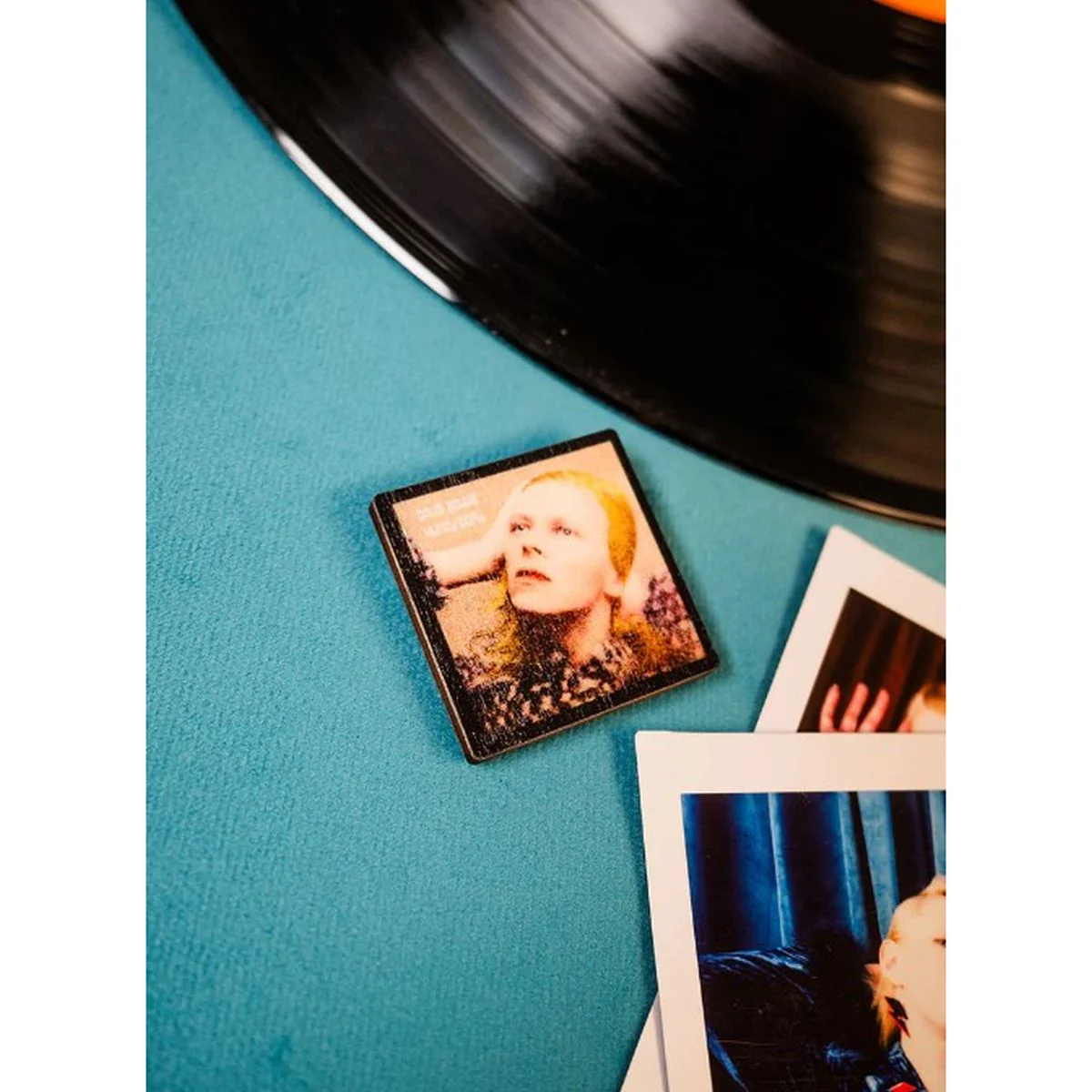 Hunky Dory Album Brooch - Image 2